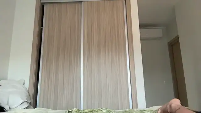 naughtyhollyxxxx online show from March 20, 4:20 pm