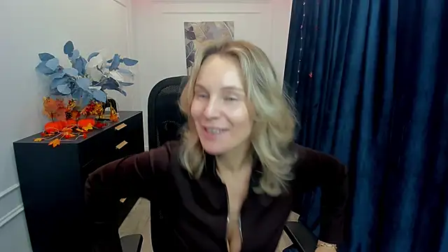 Sinty Devis online show from October 22, 11:43 am