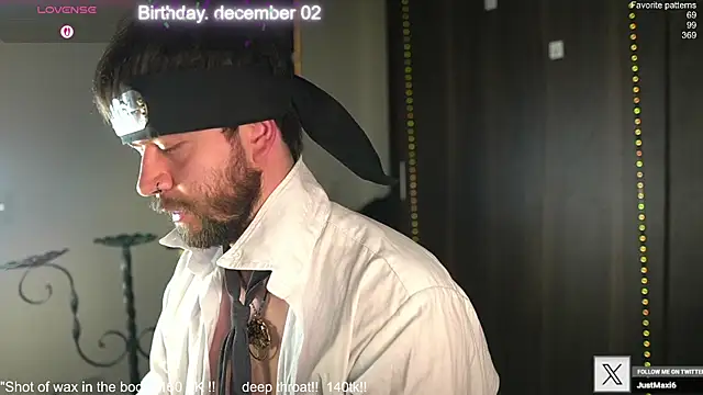 Snapshot of just_maxii chatting on November 15, 10:48 pm just maxii online show from November 15, 10:48 pm