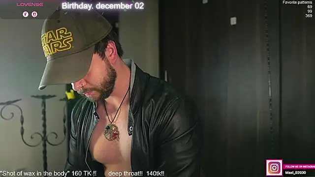 Snapshot of just_maxii chatting on November 20, 11:37 pm just maxii online show from November 20, 11:37 pm