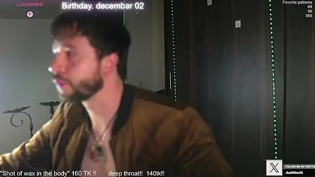 Snapshot of just_maxii chatting on November 22, 11:04 pm just maxii online show from November 22, 11:04 pm