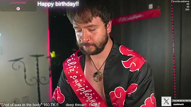 Snapshot of just_maxii chatting on December 2, 9:54 pm just maxii online show from December 2, 9:54 pm