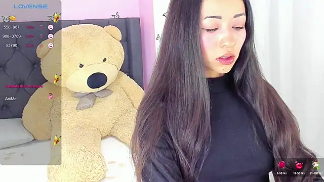 Snapshot of SophiaLiu chatting on February 4, 11:49 pm SophiaLiu online show from February 4, 11:49 pm