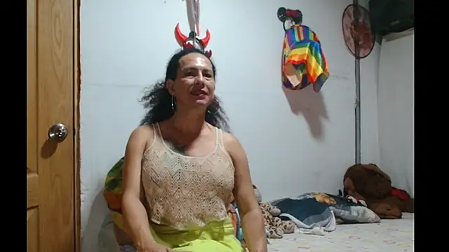 abbycrespa online show from March 18, 3:31 pm