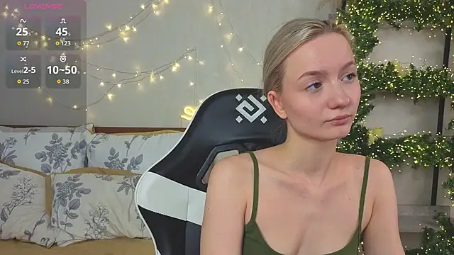 IdaValenti online show from April 12, 11:10 pm