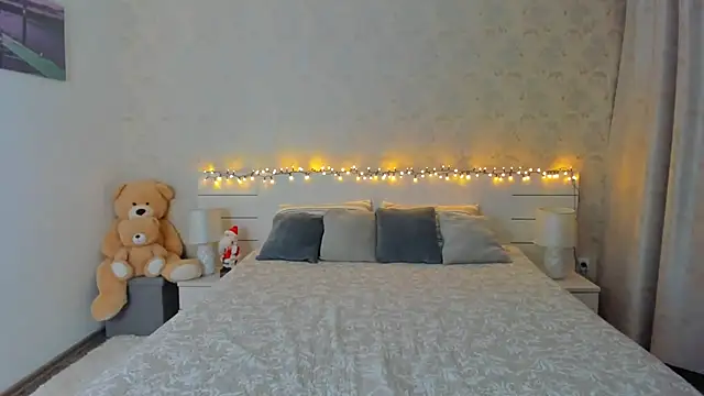 Snapshot of best_bomb chatting on December 9, 3:22 pm best bomb online show from December 9, 3:22 pm