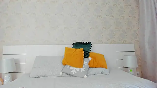 Snapshot of best_bomb chatting on January 21, 2:15 pm best bomb online show from January 21, 2:15 pm