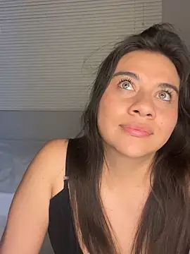 Snapshot of Nina-Eros1 chatting on March 2, 3:45 am Nina-Eros1 online show from March 2, 3:45 am