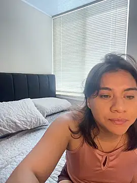 Snapshot of Nina-Eros1 chatting on November 21, 5:00 pm Nina-Eros1 online show from November 21, 5:00 pm