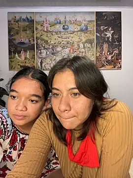 Snapshot of Nina-Eros1 chatting on December 5, 12:30 am Nina-Eros1 online show from December 5, 12:30 am