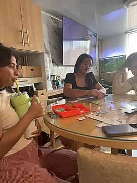 Snapshot of Nina-Eros1 chatting on December 5, 5:42 pm Nina-Eros1 online show from December 5, 5:42 pm