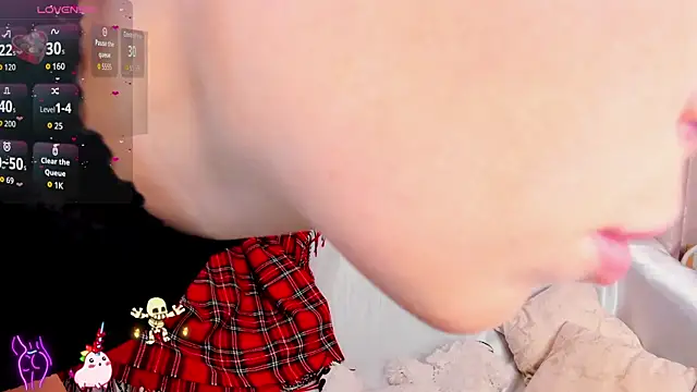 Snapshot of jessica_tiny chatting on December 3, 1:24 am jessica tiny online show from December 3, 1:24 am