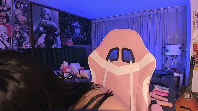 LanaKyutt online show from January 29, 1:48 am