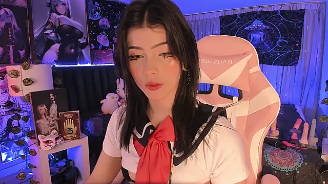 LanaKyutt online show from March 8, 4:56 am