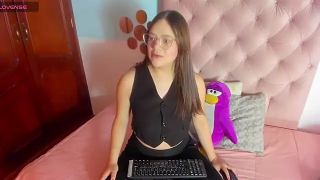  Sarahh 0 online show from February 28, 1:58 pm