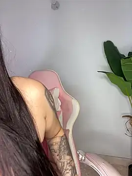 sophialorens s online show from December 20, 9:50 pm