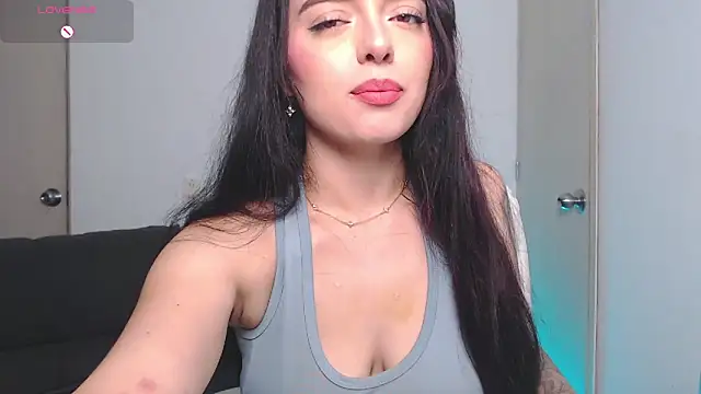sophialorens s online show from June 12, 8:52 pm