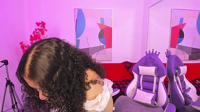 Snapshot of Alice_candace chatting on January 19, 12:17 pm Alice candace online show from January 19, 12:17 pm