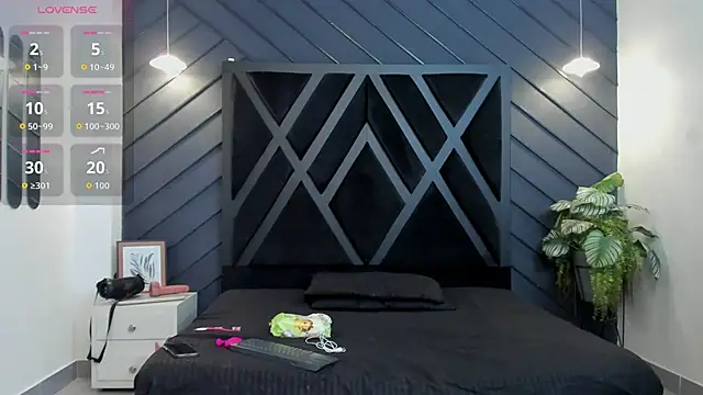 Snapshot of Apolo_Bianco_ chatting on September 10, 11:27 pm Apolo Bianco  online show from September 10, 11:27 pm