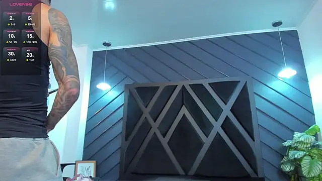 Snapshot of Apolo_Bianco_ chatting on September 13, 2:11 am Apolo Bianco  online show from September 13, 2:11 am