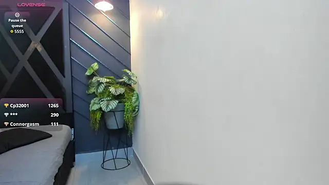 Snapshot of Apolo_Bianco_ chatting on September 20, 11:28 pm Apolo Bianco  online show from September 20, 11:28 pm