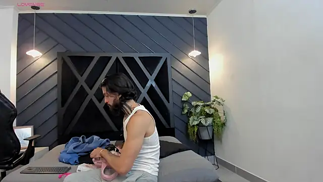 Snapshot of Apolo_Bianco_ chatting on September 25, 11:19 pm Apolo Bianco  online show from September 25, 11:19 pm