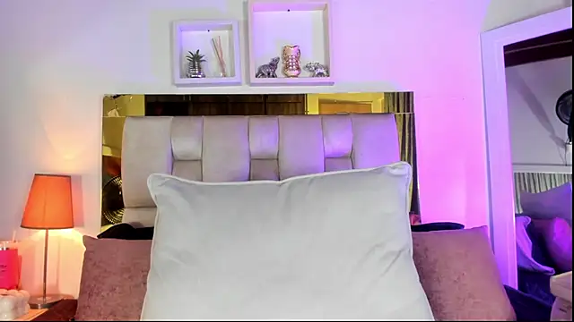 emmy r online show from October 10, 12:15 pm