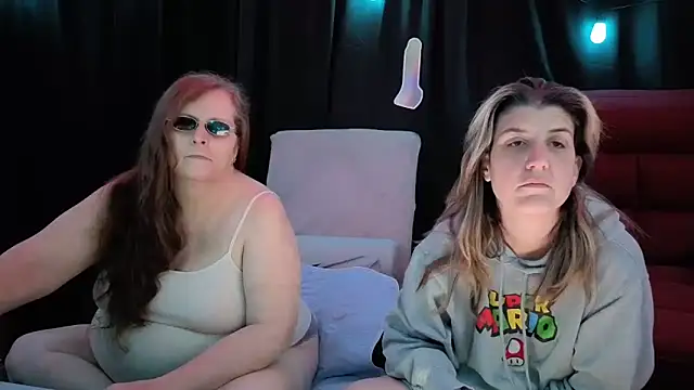 Snapshot of Sexy_Mama-69 chatting on September 13, 3:45 pm Sexy Mama-69 online show from September 13, 3:45 pm