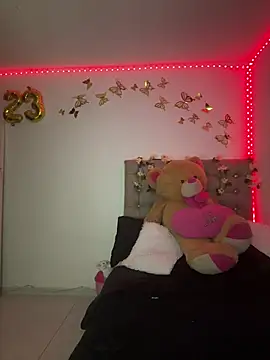 Jullieetta online show from January 7, 12:41 pm