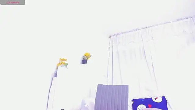 RoxannaBlanche online show from February 26, 4:24 pm