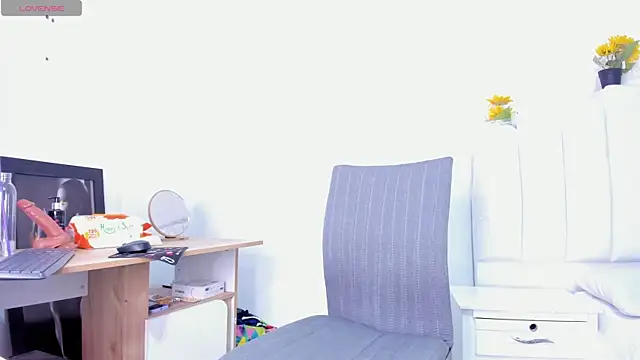 RoxannaBlanche online show from March 10, 3:09 pm