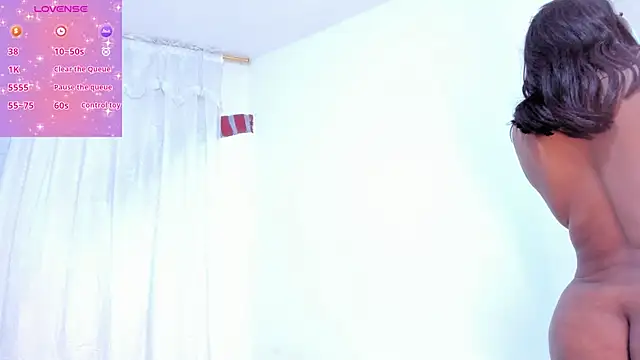 RoxannaBlanche online show from October 19, 11:44 am