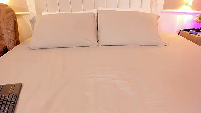 madison fox1 online show from April 23, 12:40 pm