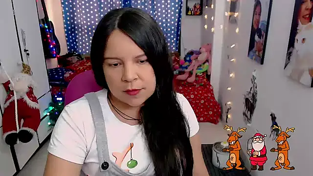Snapshot of claryssa_ chatting on December 27, 8:28 pm claryssa online show from December 27, 8:28 pm