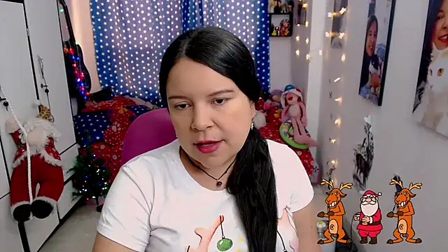 Snapshot of claryssa_ chatting on January 1, 7:10 pm claryssa online show from January 1, 7:10 pm