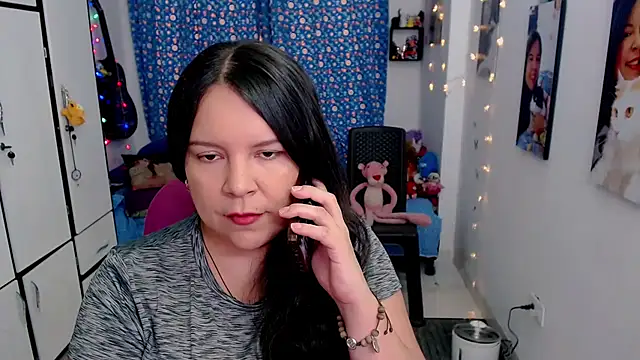 Snapshot of claryssa_ chatting on September 25, 7:17 pm claryssa online show from September 25, 7:17 pm