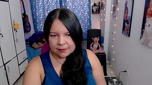 Snapshot of claryssa_ chatting on October 13, 7:36 pm claryssa online show from October 13, 7:36 pm