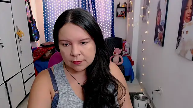 Snapshot of claryssa_ chatting on November 20, 5:56 pm claryssa online show from November 20, 5:56 pm