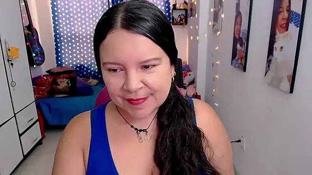 Snapshot of claryssa_ chatting on November 28, 7:16 pm claryssa online show from November 28, 7:16 pm