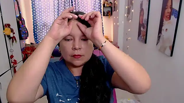 claryssa  online show from January 5, 5:38 pm