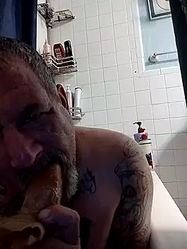 bigdoog8 online show from April 11, 8:51 am