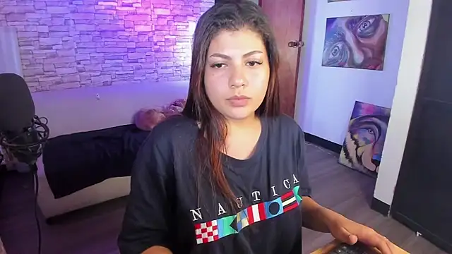 Luci Amore online show from March 7, 5:51 am