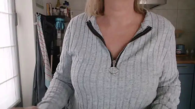 legalyblond online show from February 19, 8:21 am