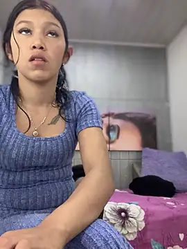 Snapshot of emily_rosse04 chatting on March 3, 12:16 pm emily rosse04 online show from March 3, 12:16 pm