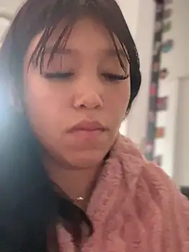 Snapshot of emily_rosse04 chatting on September 17, 11:23 am emily rosse04 online show from September 17, 11:23 am