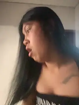 Snapshot of emily_rosse04 chatting on October 11, 11:20 am emily rosse04 online show from October 11, 11:20 am