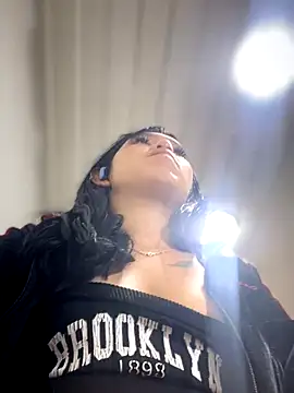 Snapshot of emily_rosse04 chatting on October 15, 12:16 pm emily rosse04 online show from October 15, 12:16 pm