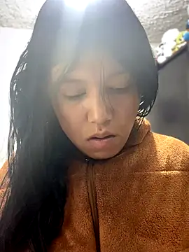 Snapshot of emily_rosse04 chatting on November 6, 11:11 am emily rosse04 online show from November 6, 11:11 am