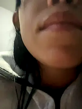 Snapshot of emily_rosse04 chatting on December 14, 11:04 am emily rosse04 online show from December 14, 11:04 am