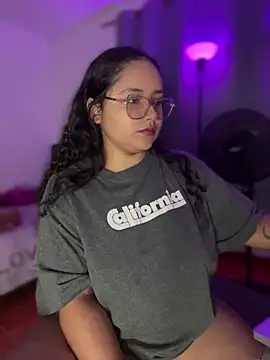 CurlyGirl 1 online show from February 21, 2:01 am